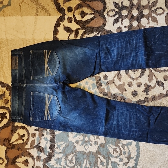 Express Jeans - Picture 3 of 5